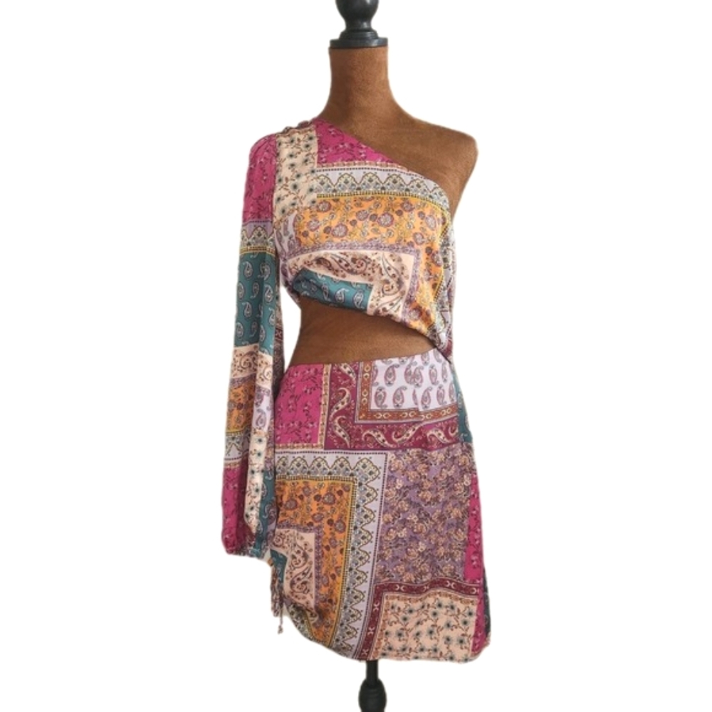 Sky To‎ Moon Mini Dress Size L Colorful Paisley One Sleeve Cut Out Satin Ruched
